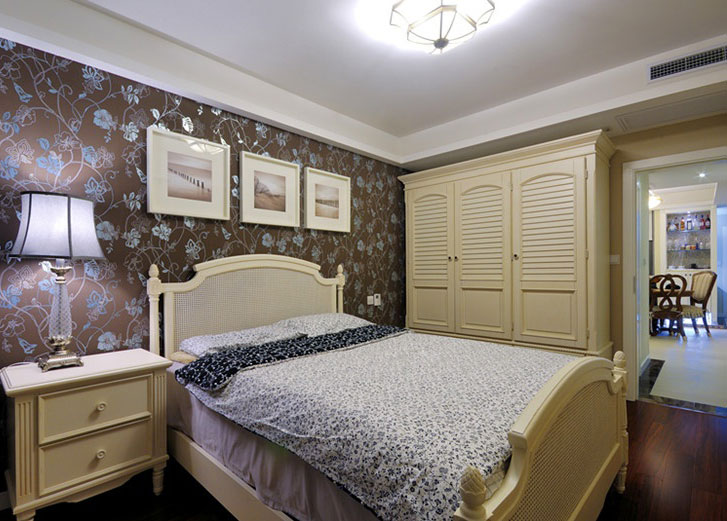 美式田园风格衣柜效果图 营造舒心居家感觉