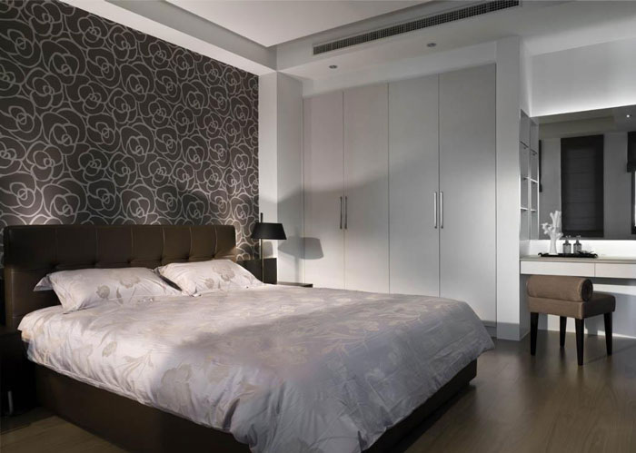 简约小户型卧室 现代内嵌式四门衣柜效果图
