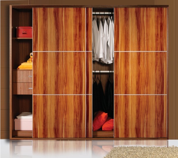 现代实木移门衣柜效果图 自然主义阁楼衣柜