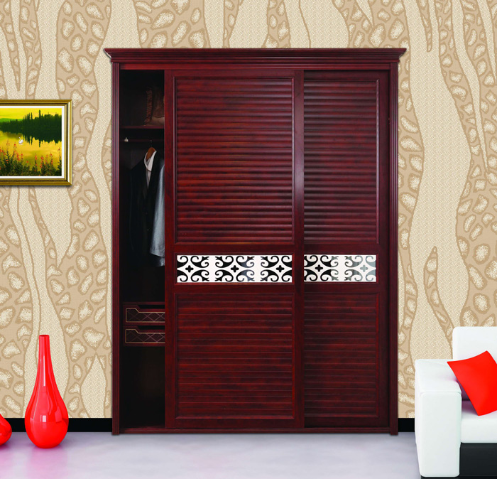 大气简约的132平婚房 花梨木整体衣柜效果图