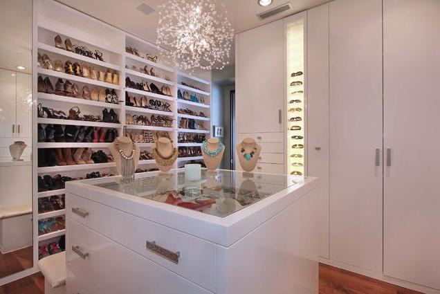 时尚达人专属衣柜设计图 温馨柔和的氛围