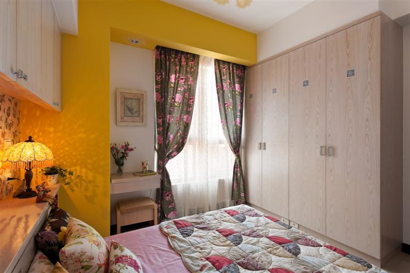 田园风格整体衣柜效果图 浪漫女生房