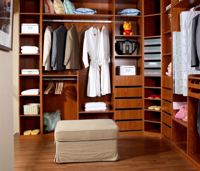 现代简约新柚木衣柜图片 男人女人皆适用